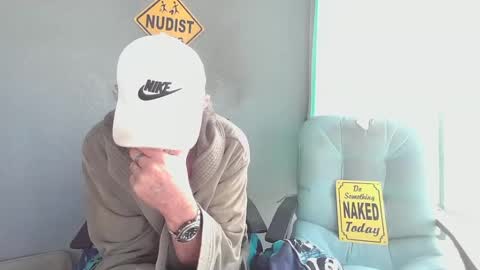 Daddy online show from February 4, 1:48 pm