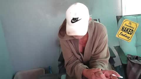 Daddy online show from January 6, 2:10 pm