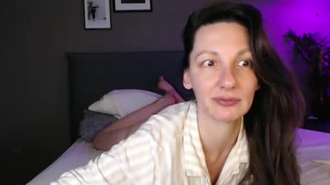 Anna no bbbbybybbabebyy just Anna. And dont call me mom please. online show from March 3, 5:31 am