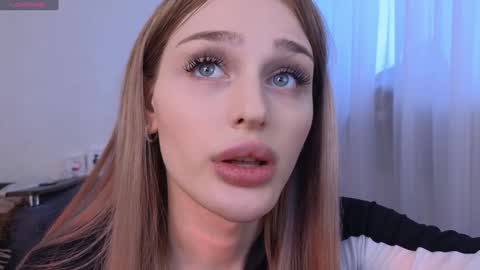 Manuna online show from December 15, 9:24 am