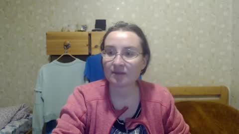 Snapshot of smart_rose chatting on March 4, 3:59 pm smart_rose online show from March 4, 3:59 pm