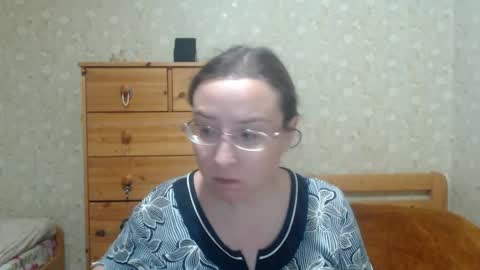 smart_rose online show from December 19, 7:31 pm