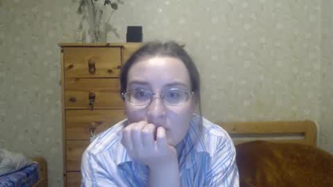 Snapshot of smart_rose chatting on February 5, 10:33 pm smart_rose online show from February 5, 10:33 pm