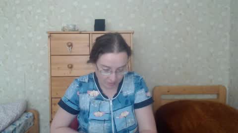 Snapshot of smart_rose chatting on March 10, 1:43 pm smart_rose online show from March 10, 1:43 pm
