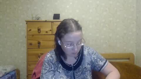 Snapshot of smart_rose chatting on February 8, 11:13 pm smart_rose online show from February 8, 11:13 pm