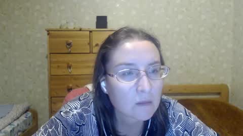 Snapshot of smart_rose chatting on March 3, 10:10 pm smart_rose online show from March 3, 10:10 pm