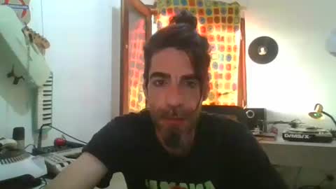 willy online show from May 24, 6:53 am