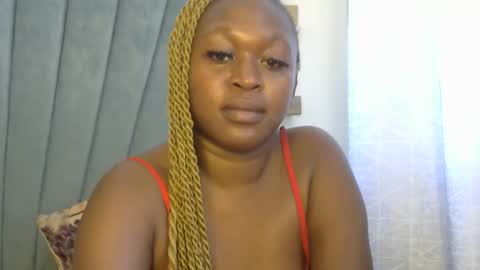 smiley_berry online show from November 12, 8:38 am