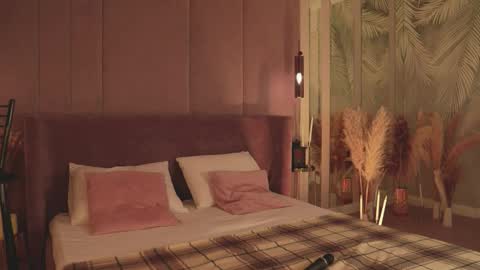 Mia online show from January 19, 5:39 am