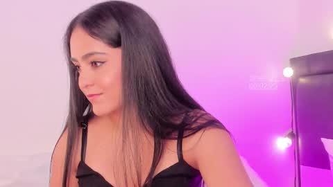      online show from February 9, 9:39 pm