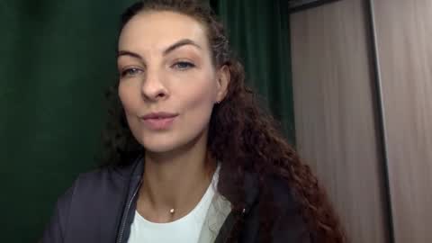 smiling_lexa online show from January 13, 6:05 pm