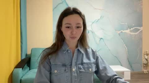Snapshot of smiling_riddle chatting on March 6, 6:16 pm smiling_riddle online show from March 6, 6:16 pm