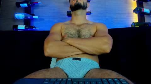 Snapshot of smith_994 chatting on February 8, 10:39 am smith 994 online show from February 8, 10:39 am