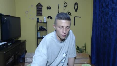 Snapshot of smith_lechosoxxx chatting on September 19, 6:06 am smith_lechosoxxx online show from September 19, 6:06 am