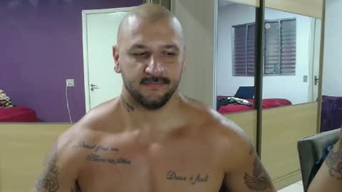 Snapshot of smithduke chatting on March 7, 1:09 am smithduke online show from March 7, 1:09 am