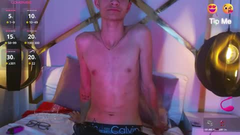 Smithfoxx online show from September 22, 2:32 pm