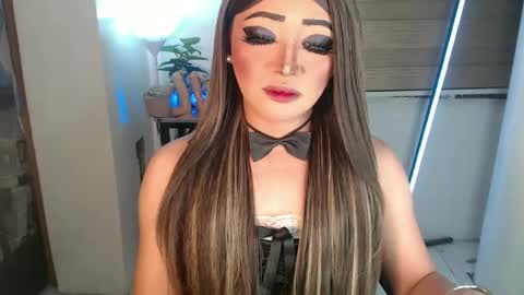 Snapshot of smokeprincess chatting on February 25, 8:53 pm Amanda online show from February 25, 8:53 pm