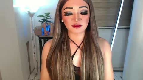 Snapshot of smokeprincess chatting on February 19, 8:52 pm Amanda online show from February 19, 8:52 pm