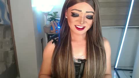 Snapshot of smokeprincess chatting on February 23, 10:20 pm Amanda online show from February 23, 10:20 pm