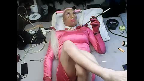 Snapshot of smokeslut365 chatting on January 7, 5:33 am smokeslut365 online show from January 7, 5:33 am