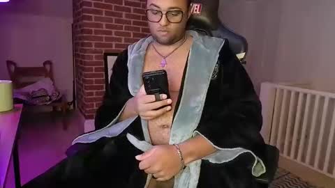 Smoothj2011 online show from April 3, 8:10 am