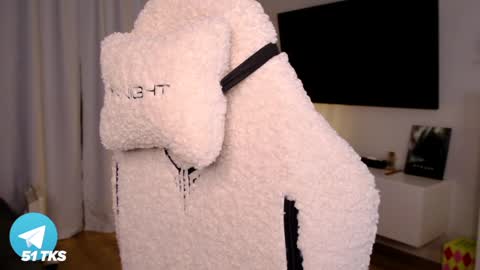 smthwrong online show from January 9, 3:36 am