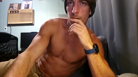 Snackyyyy online show from March 7, 3:06 am