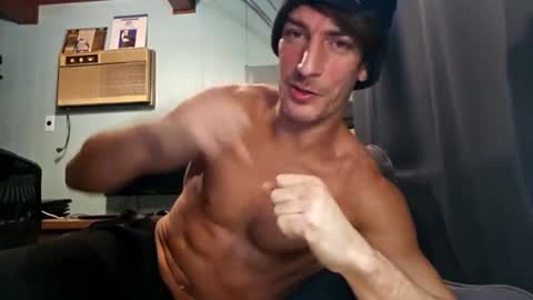 Snackyyyy online show from February 26, 2:48 am