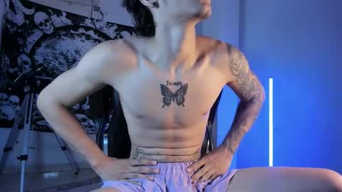 snakebutterfly online show from December 1, 7:17 am