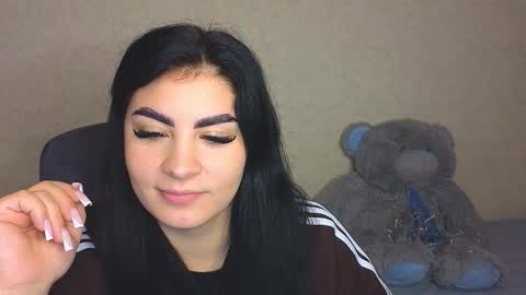 Olivia online show from November 16, 3:03 pm