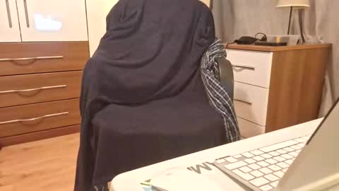 Snooty online show from October 7, 6:15 pm