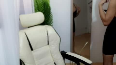 snow_2000 online show from July 7, 2:57 am