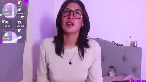 IG     OF red moonn online show from October 17, 5:22 am