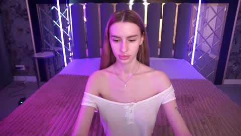 snow_whiteeex online show from May 17, 10:46 am