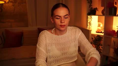 Hanna online show from December 18, 6:46 pm