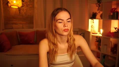 Hanna online show from December 3, 8:22 am