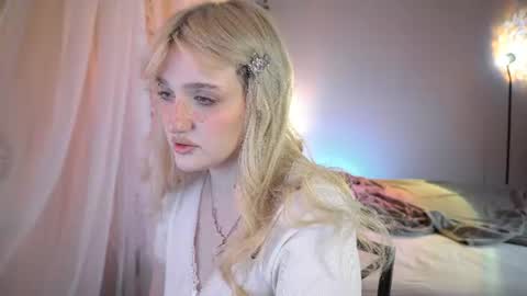 Ellie online show from July 23, 5:27 am
