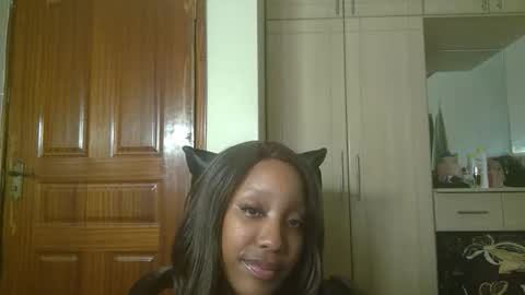 snowfox254 online show from January 6, 9:52 pm