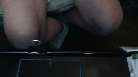 Snapshot of so_erotic_sub chatting on October 25, 7:19 am ImYourBitch online show from October 25, 7:19 am