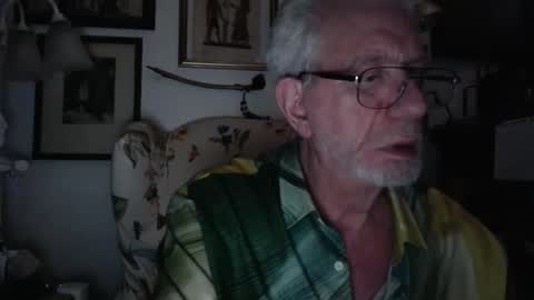 ImYourBitch online show from February 1, 7:27 am