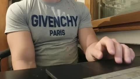 luca -   online show from January 19, 8:30 pm