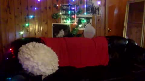 sofffibby online show from November 14, 6:37 am