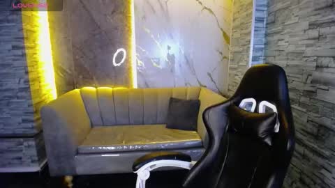 soffi_betacur_b online show from October 11, 8:12 pm