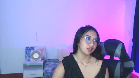 sofia online show from November 25, 6:50 pm