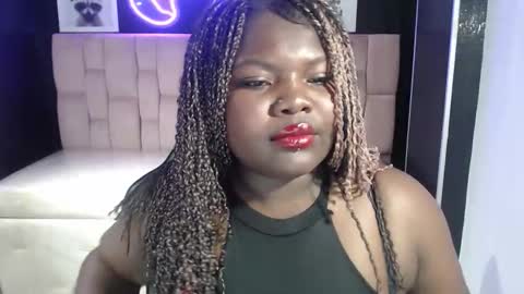 soffia_b online show from September 11, 3:19 am