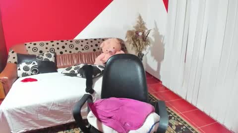 Soffy online show from December 18, 8:09 am