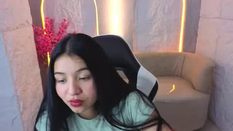 Online 800 to 1400 online show from December 15, 1:29 pm