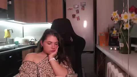 Sofi online show from April 16, 9:39 pm