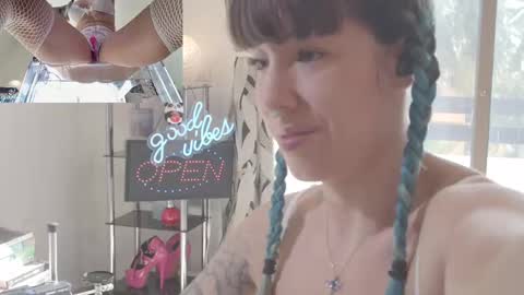 Sofi Mora online show from March 2, 2:54 pm