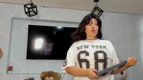 Sofi Noa online show from December 17, 11:28 am